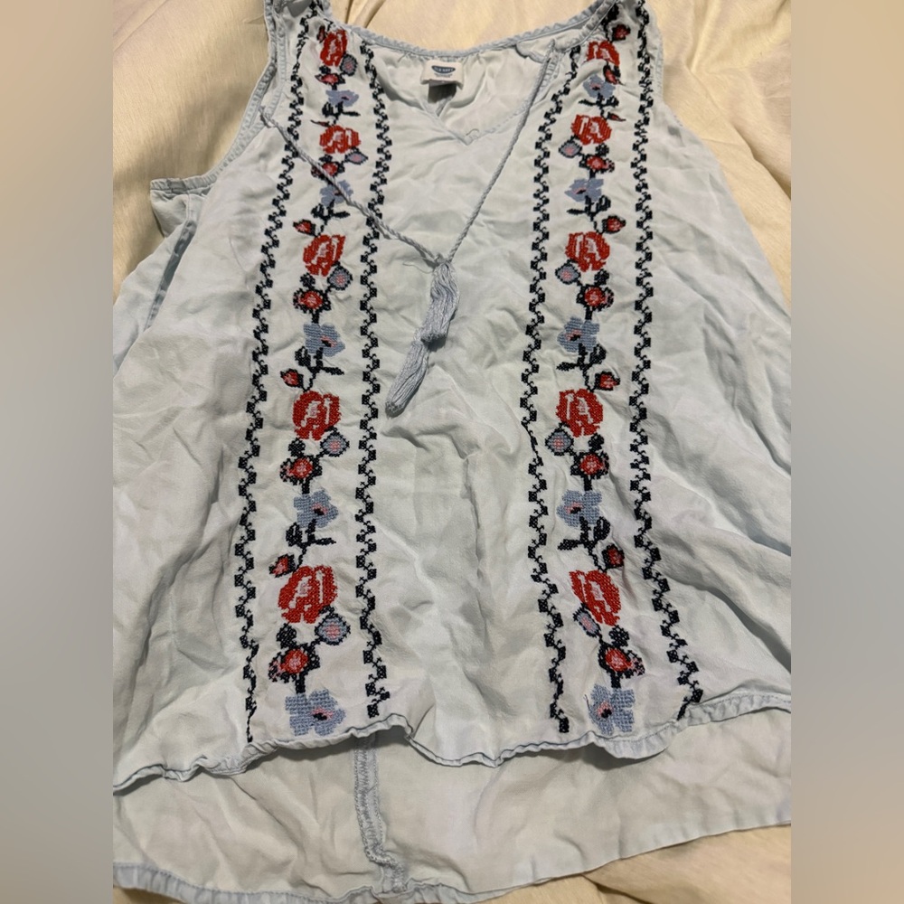 Old Navy Embroidered Sleeveless Top - Light Blue with Red Floral Accents